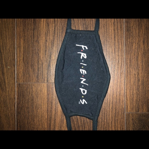 Adult facemasks - Picture 3 of 3